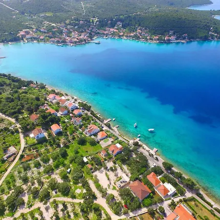 Holiday Home Loviste 別荘 Lovište