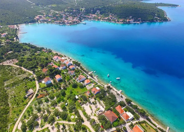 Holiday Home Loviste 別荘 Lovište