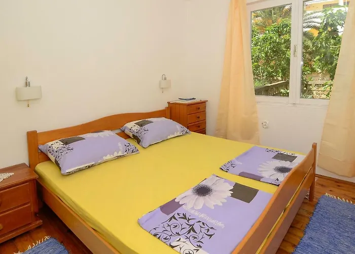 Holiday Home Loviste * Lovište