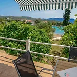 Holiday Home Lovište *