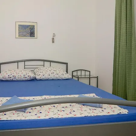 Nyaraló Holiday Home Loviste *